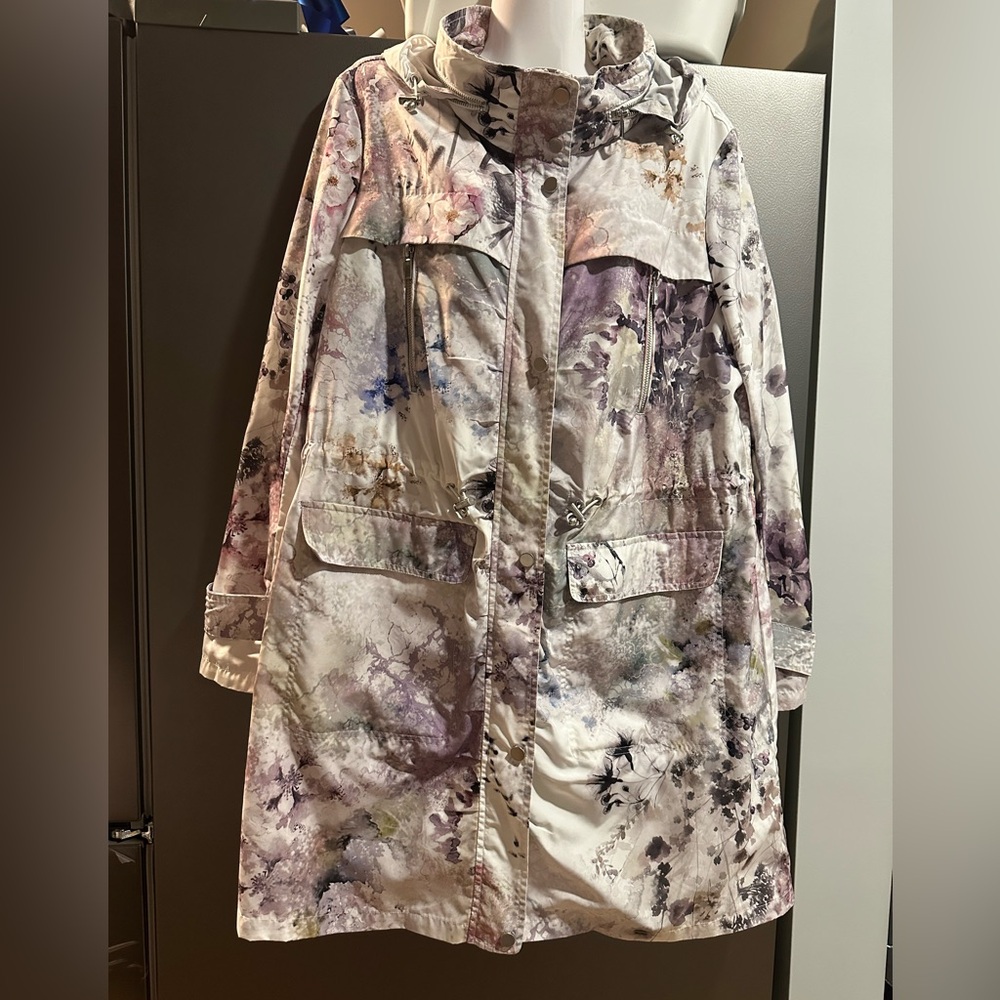 Badgley Mischka Floral Watercolor Print Hooded Coat in Lavender and Cream